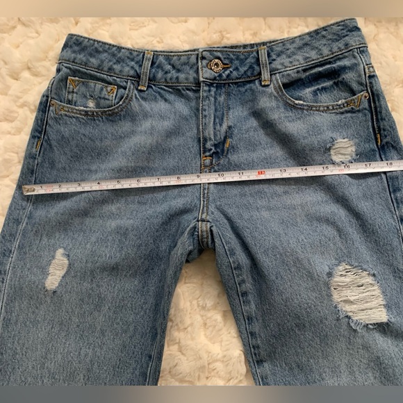 Zara Basic Z1975 Denim Jeans with Embellishments and Frayed Hem • Size 4 - Picture 12 of 14